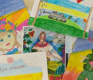 Дніпропетровськгаз Збут. Діти співробітників компанії намалювали малюнки для наших військових на Сході. Жовтень, 2022