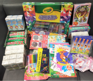 Львівгаз Збут засоби гігієни, набори для творчості та солодощі для потреб вихованців Буківського дитячого будинку-інтернату і переміщених осіб, які тимчасово там перебувають. Червень, 2022.